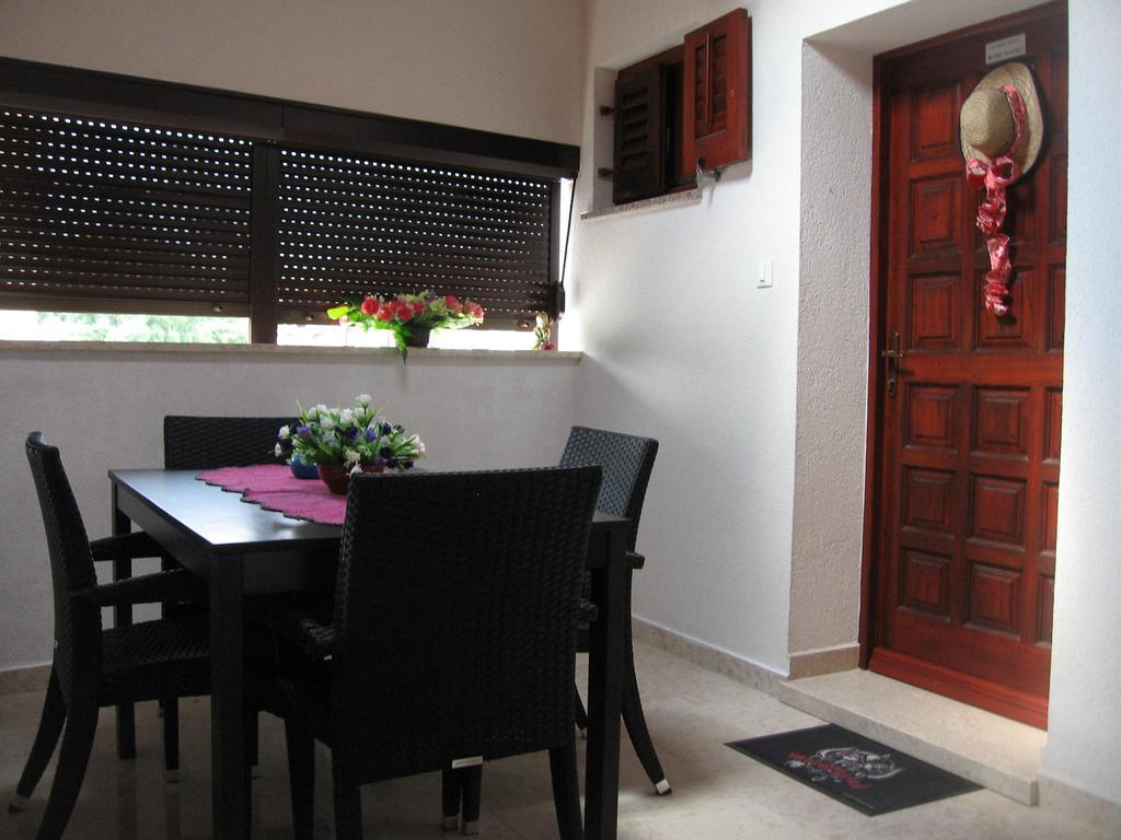 Apartments Alen Pazin Exterior photo